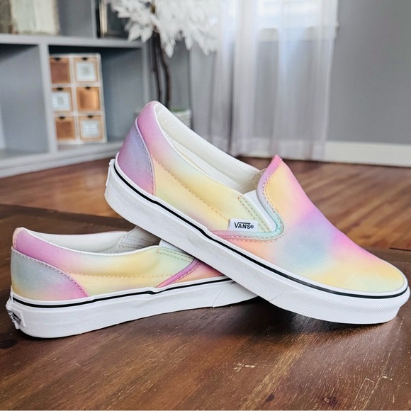 VANS Classic Slip-On 'Aura Shift' Sneakers - Picture 6 of 14